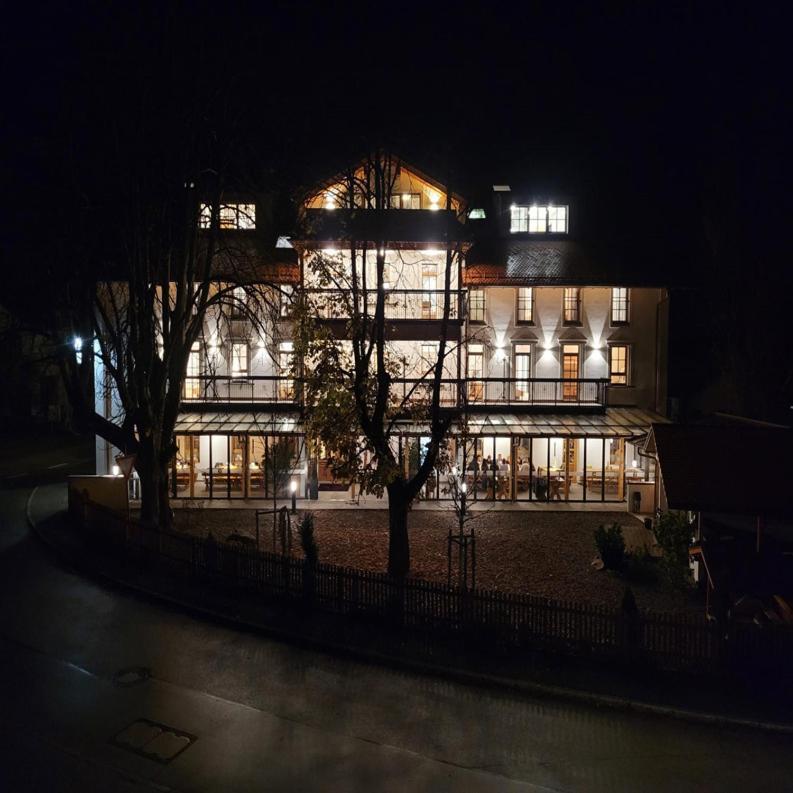 Gasthof & Hotel Bichler Emmering  المظهر الخارجي الصورة